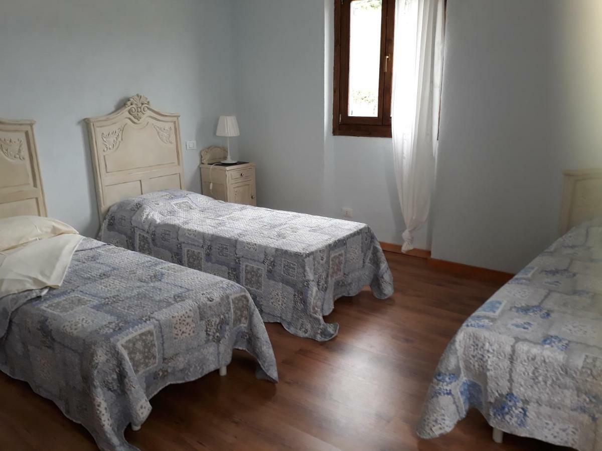Agriturismo "Veritas" Bed & Wine Casaleggio Boiro Exterior photo